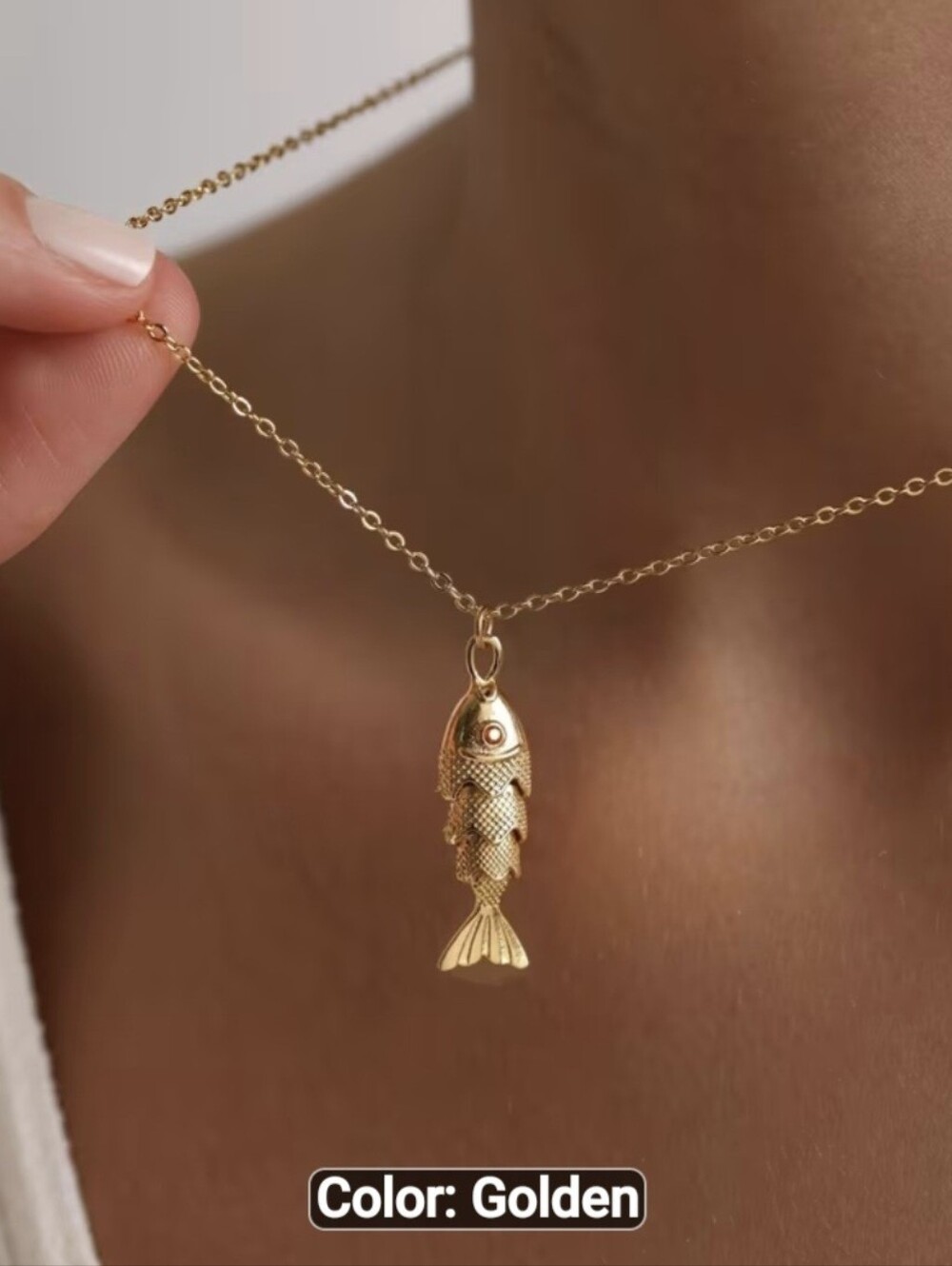 🐟🐟NEW🐟🐟 PRETTY!! SS GOLD Moveable Fish Pendant Necklace